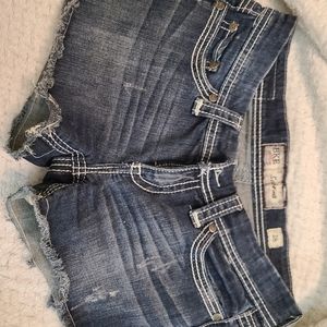 Buckle jean shorts